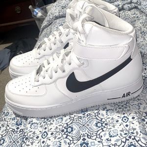 MENS HIGH TOP AIR FORCE 1 SIZE 10